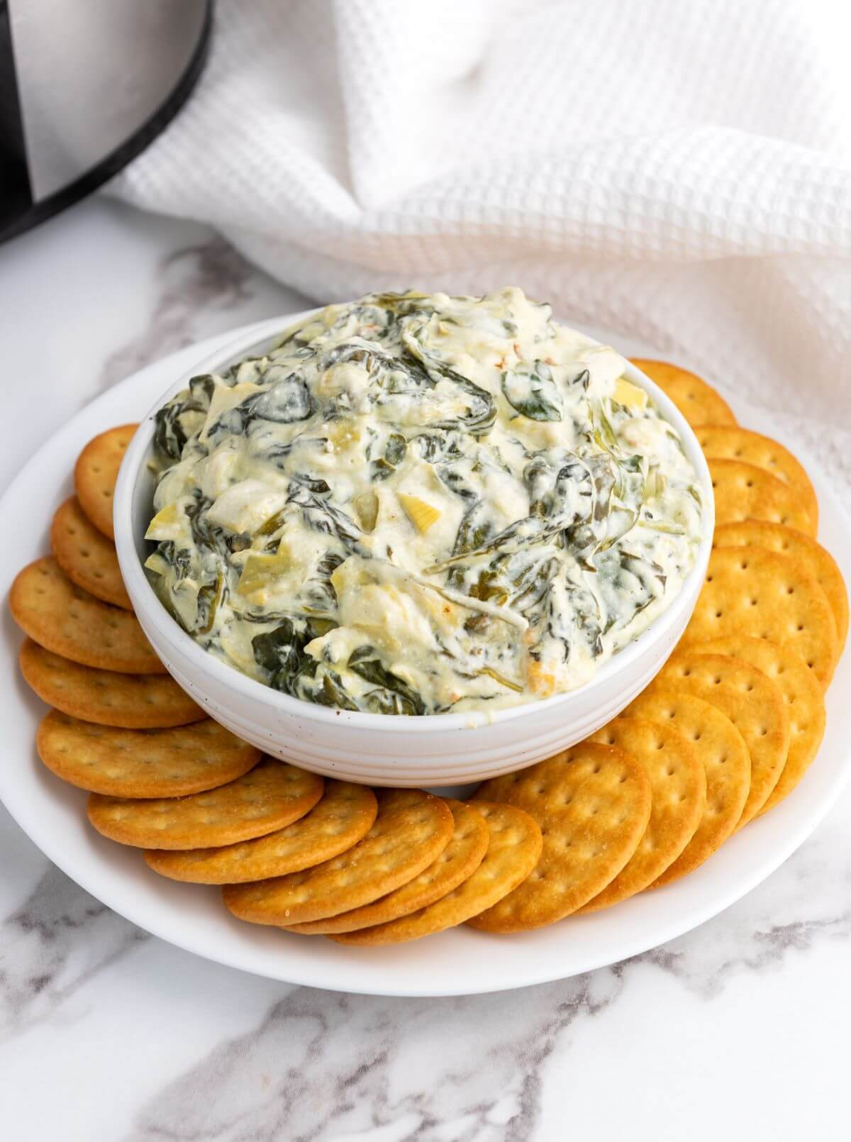 Easy Crockpot Spinach Artichoke Dip Recipe